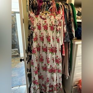 Victoria Dunn sz small long floral dress nwot